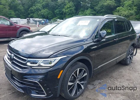 2023 Volkswagen Tiguan 2.0T Sel R-Line z USA, uszkodzony, nr VIN 3VV4B7AX7PM120676